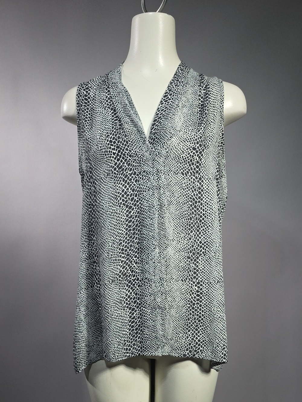 Violet & Claire Sleeveless V-Neck Animal-Print Camisole - Black & White R15